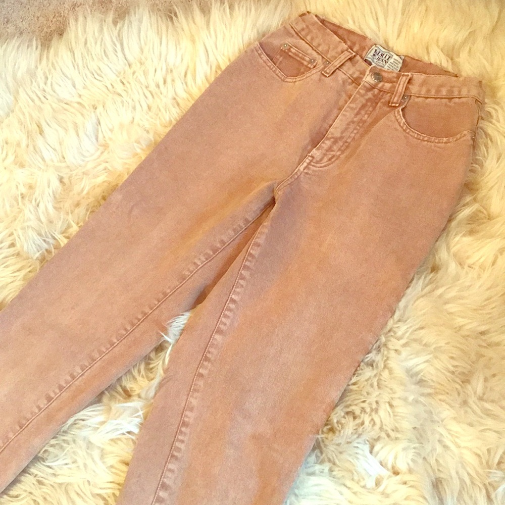 Vintage High Waisted Limited Jeans!